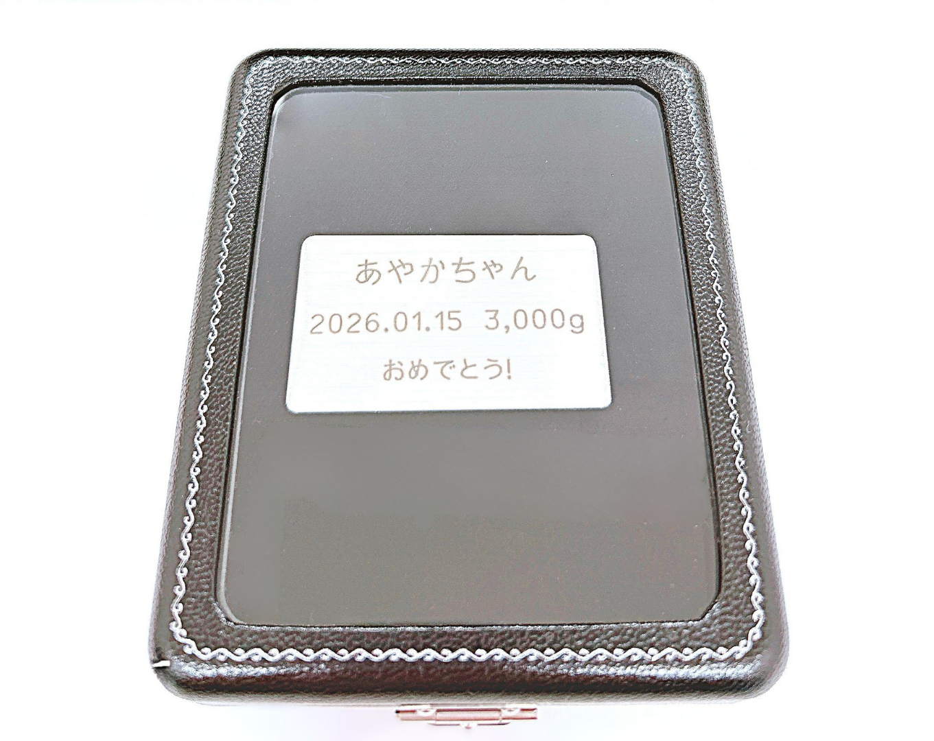 銀のメモリアルプレート